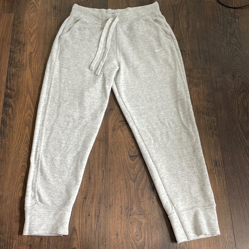 Nike sweatpants/joggers